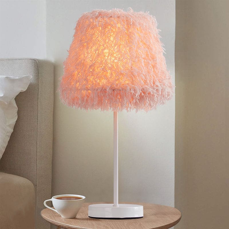 FeatherGlow Elegant Fjer Bordlampe