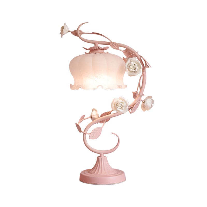 RoseGlo – Bordlampe i Pastorale Stil med Keramisk Rose