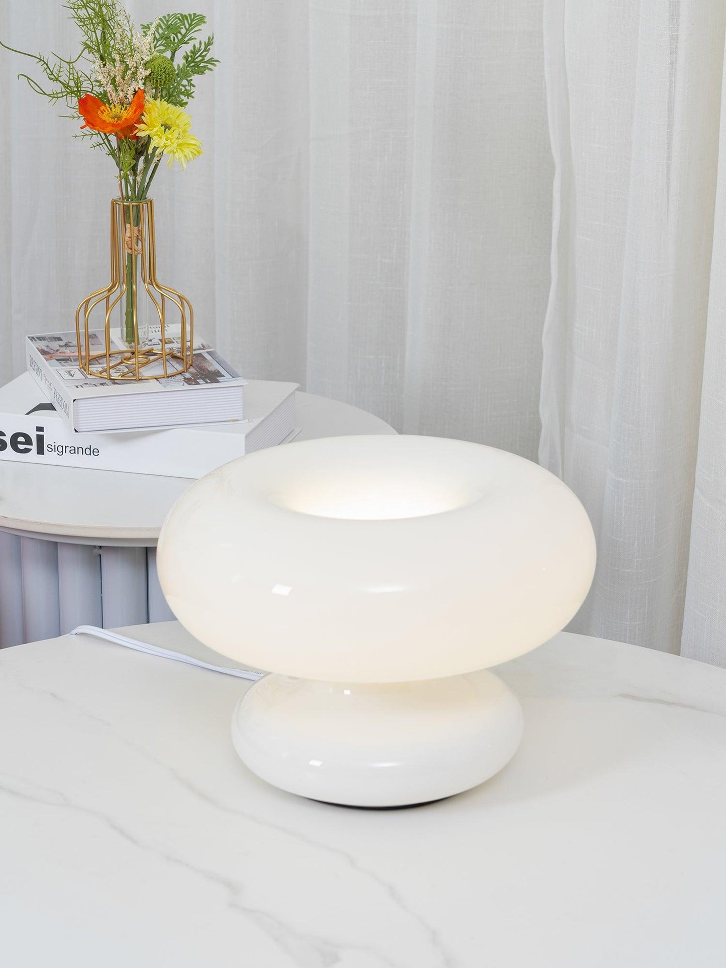 DonutLamp - Blød og Strålende Bordlampe, Perfekt til Ethvert Rum