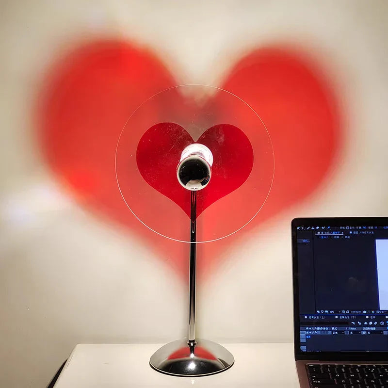 HeartGlow – Dekorativ LED Lampe med Hjertebelysning