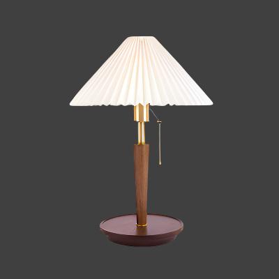 VintageLumi – Retro Trælampe