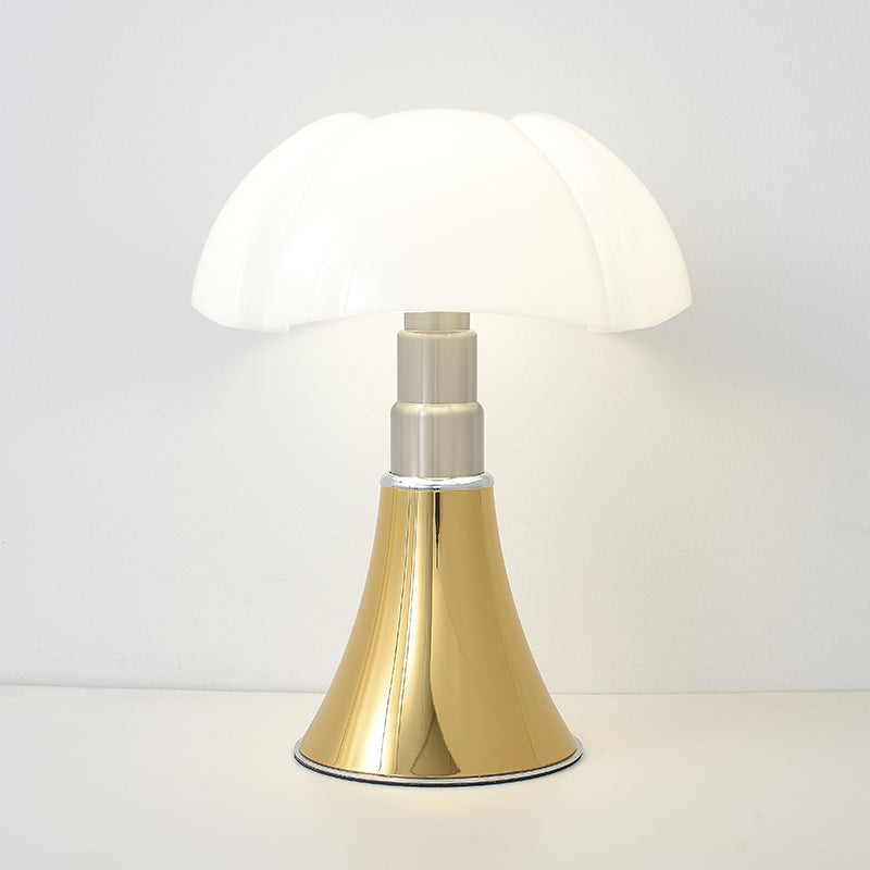 AcryLux – Elegant Klassisk Lampe med Moderne Design