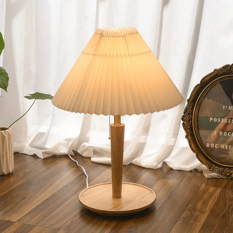 VintageLumi – Retro Trælampe