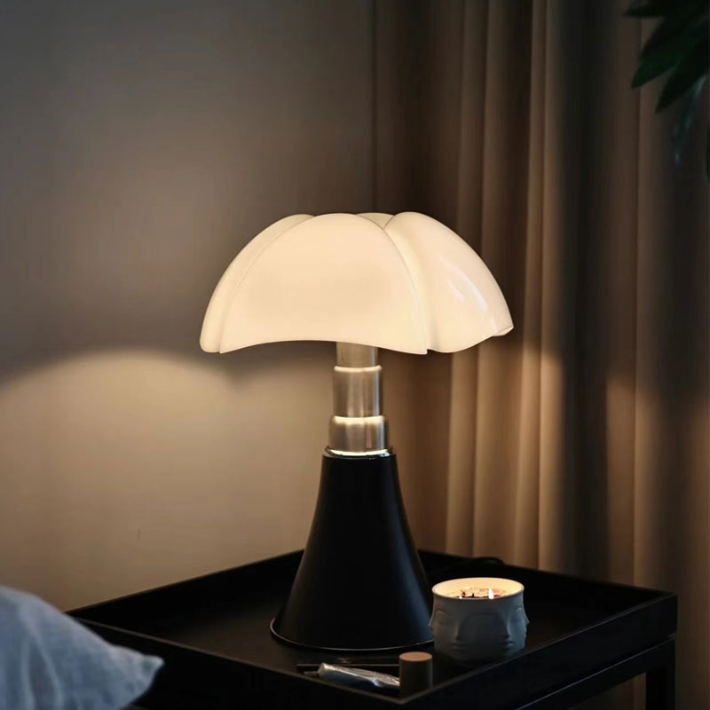 AcryLux – Elegant Klassisk Lampe med Moderne Design